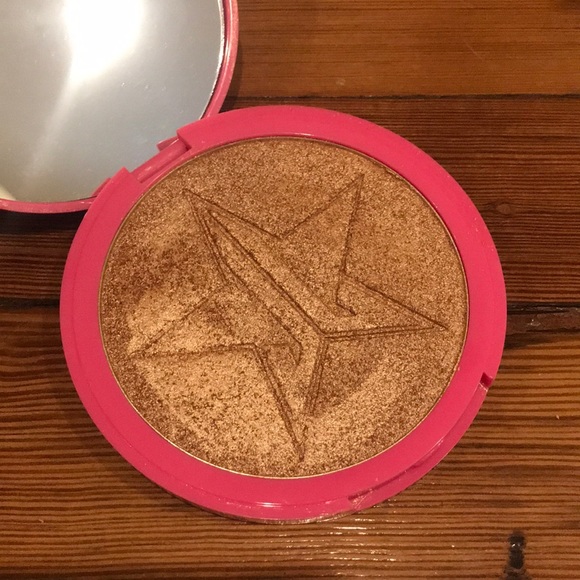 JSC: Skin Frost - Picture 1 of 4